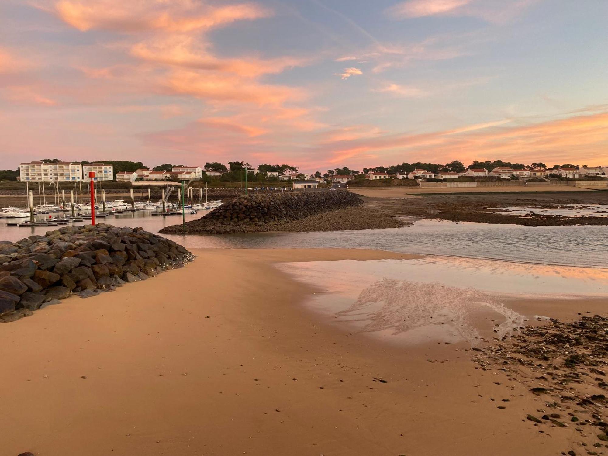 Appartement Vue Sur Mer Et Le Port Jard-sur-Mer Kültér fotó